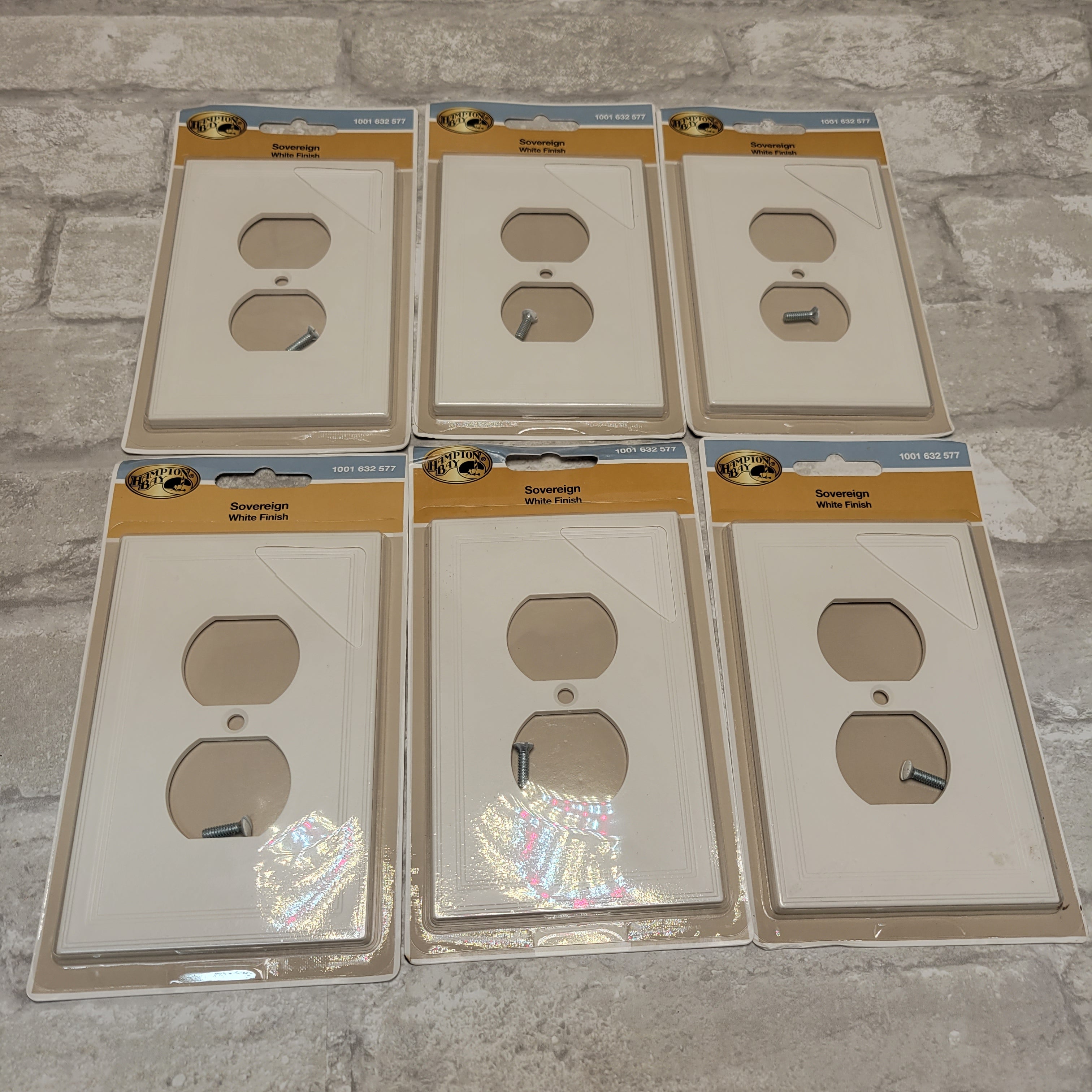 Hampton Bay 1 Gang Duplex Wall Plate - Bright White SWP1101-18, 6 Pack (7952306667758)